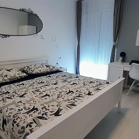 Mit Terrasse By Interhome *